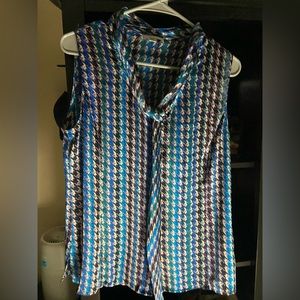 Patterned work attire tank top